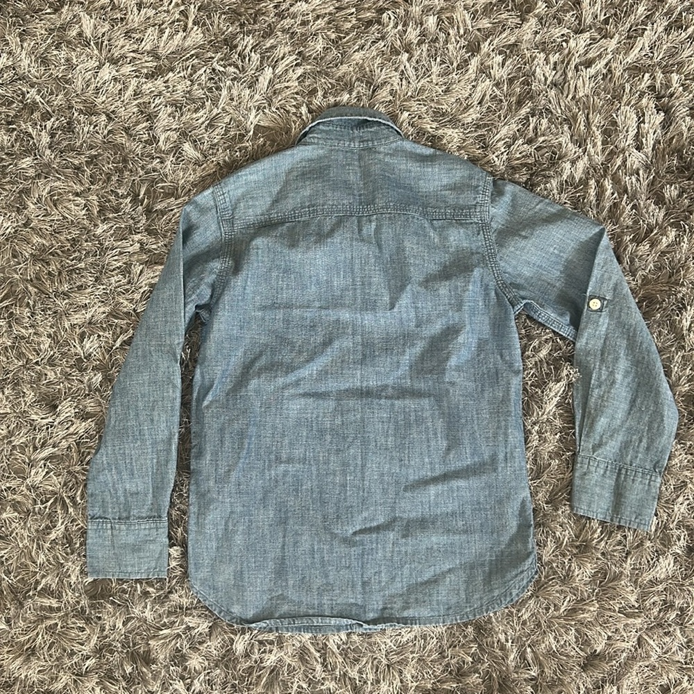 GAP Chambray Button Down - Picture 3 of 4